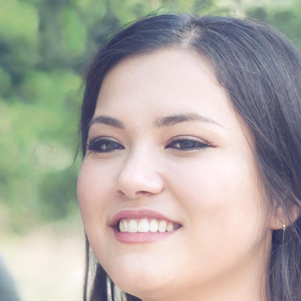 Nadia Purnama - Manajer Riset Keuangan Slipstream Capital