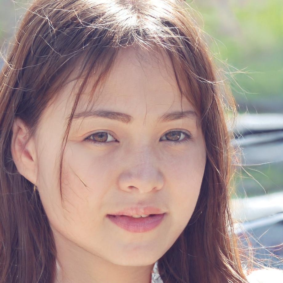 Larasati Kemala pengajar analisis pasar